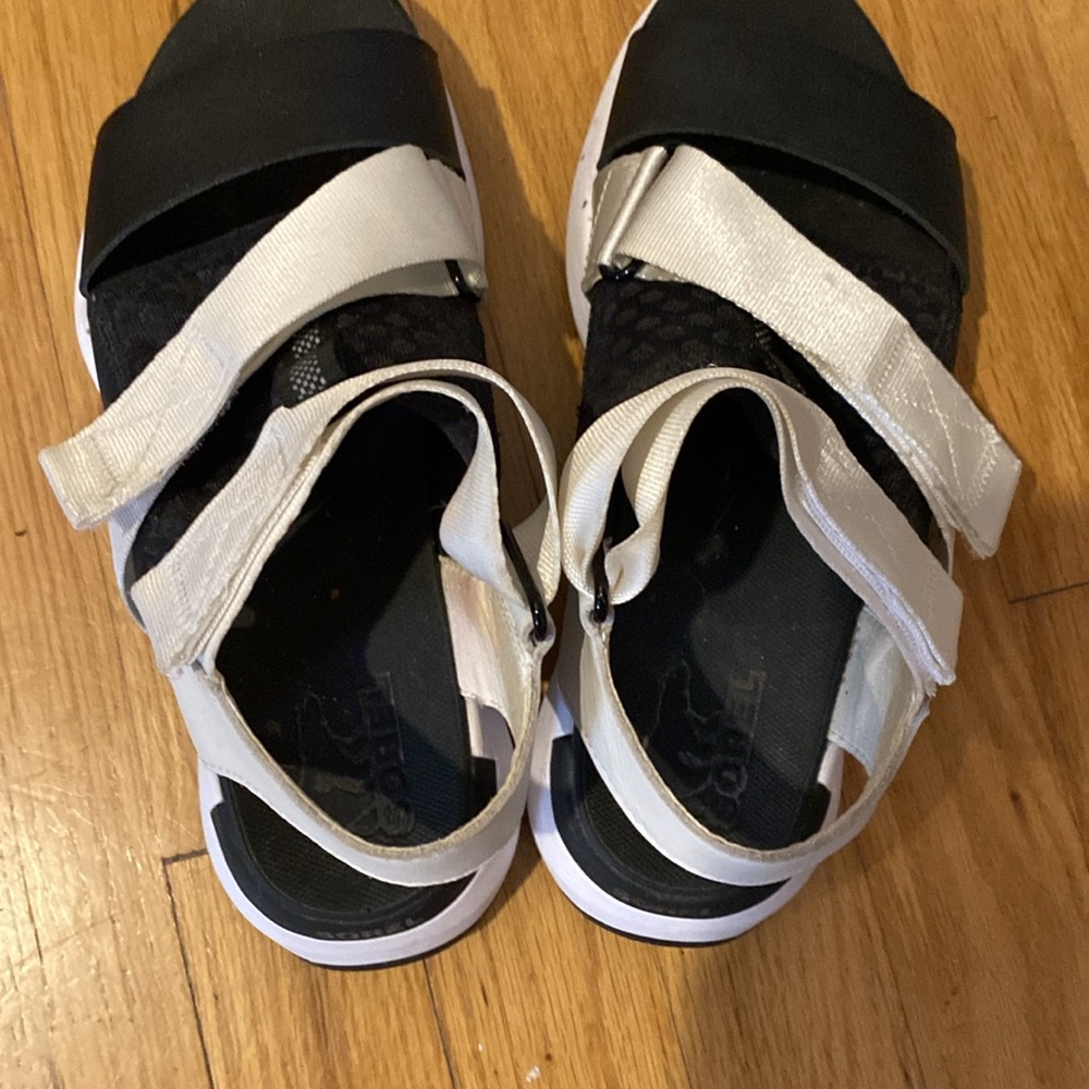 Sorel Kinetic Sandals. Sz. 6.5. 37.5. 23.5cm - Picture 3 of 7